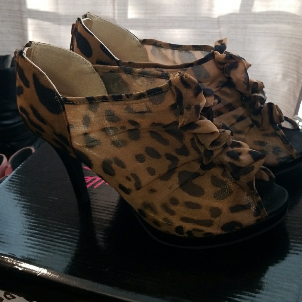 BEAUTIFUL heels